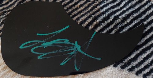 Beth hart signed acoustic - beth,