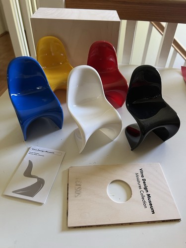 Vitra design museum - museum, scale