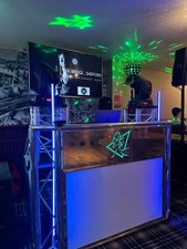 Truss booth with lighting - truss, dj