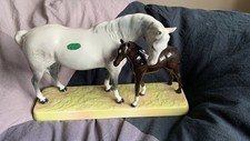 BESWICK MARE AND FOAL NO:-1811