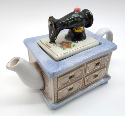 Vintage miniature sewing - vintage,