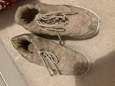 Women’s Trainers Size 6 Well