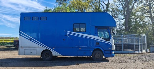Horsebox with smart - horsebox,