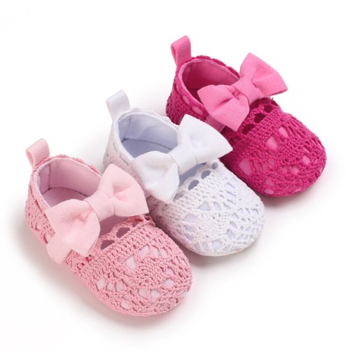 Newborn baby girl - girl, shoes