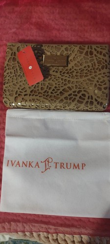 Ivanka trump purse clutch - ivanka,