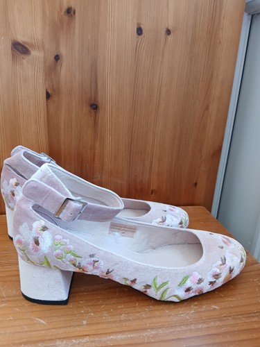 Office london pale - london, pink
