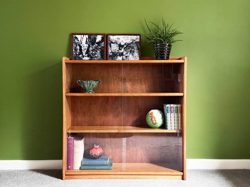 Mid century light oak - light,