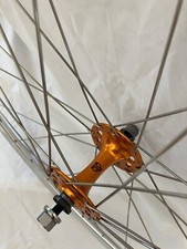 Handbuilt front bicycle wheels