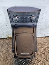 Mercedes B200 Centre Console