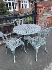 VINTAGE-ANTIQUE PATINA-BURNISHED HEAVY ALLUMINUM GARDEN PATIO-BISTRO SET