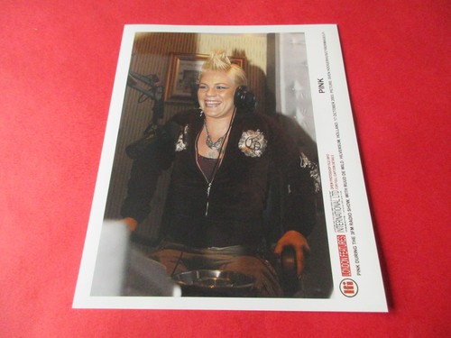 Pink alecia beth - alecia, moore