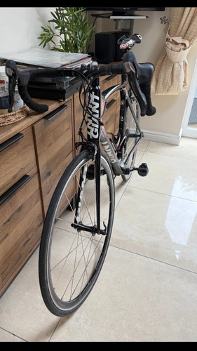 Two giant road bikes tcr - two,