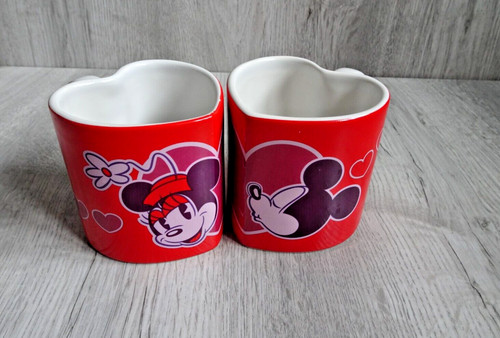 Disneyland paris love heart - disneyland,