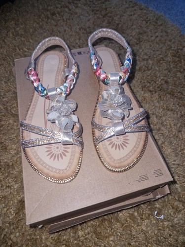 Bohemian sparkle floral flat - floral,