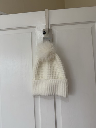 Ivory primark bobble hat bnwt - ivory,