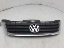 2006 VOLKSWAGEN TOURAN SPORT TDI 7 STR Front Grille
