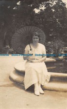 R081439 Woman. Old Photography