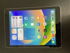 Apple iPad 5 (5th Gen) - 32GB
