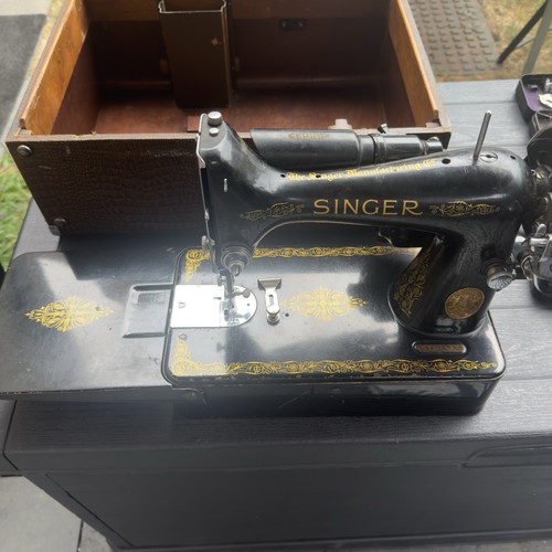 Singer vintage sewing machine - vintage,