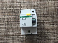 Crabtree RCCB split-load 80