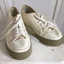 Keddo Lace Up Canvas Shoes