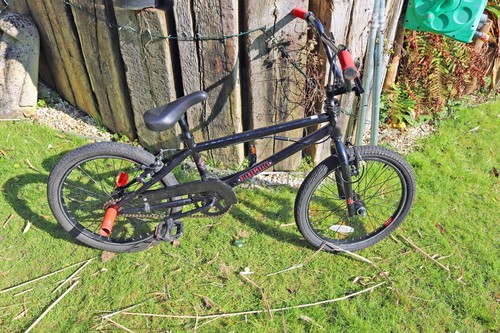 Diamondback black bmx - diamondback,