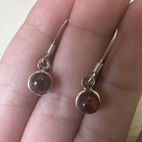 Very small garnet 925 sterling - very,