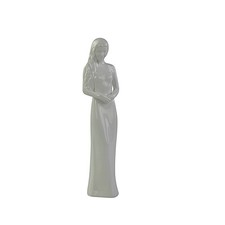 Coalport Figurine, Moments