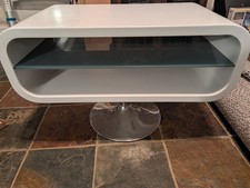 Dwell Retro Inspired White