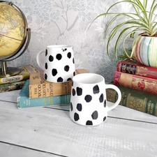 Pair of Habitat Black & White Brushed Spotted Tapered Mugs - Dalmatian 