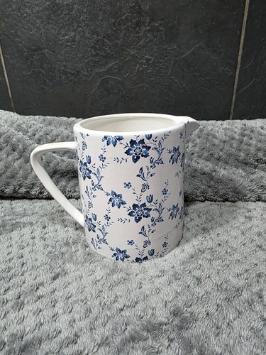 Ceramic cream pourer vintage - ceramic,