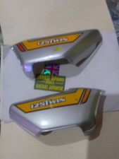 HONDA CB125T Pair of  SILVER SIDE COVERS 83540-399-000,83640-399-000 ,preowned