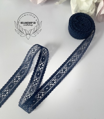 Narrow lace ribbon - , trimming