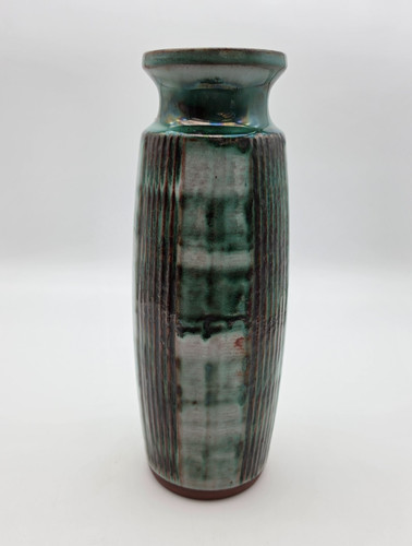 Llangollen pottery studio - studio, vase