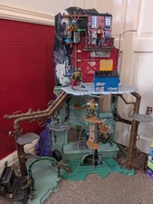 TMNT Teenage Mutant Ninja Turtles Secret Sewer Lair Playset Complete With Box 