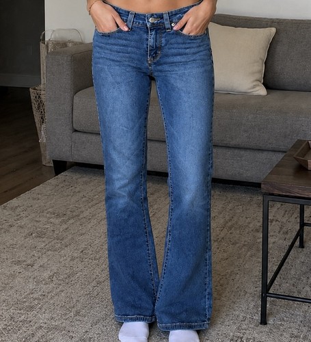 Women signature levi - signature,