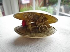 JAPANESE CELLULOID CLAM SHELL DIORAMA ~ RICKSHAW SCENE ~ VINTAGE PIECE