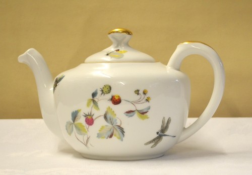 Royal worcester strawberry - worcester,