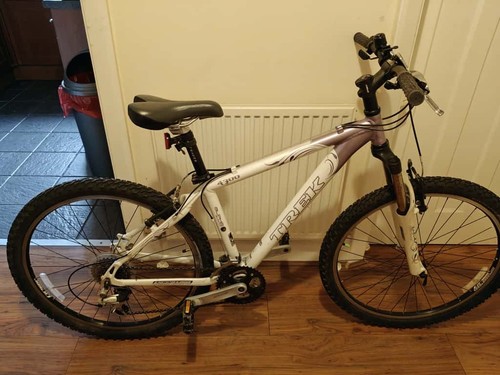Trek 4300 mountain bike 26in - 26in, +