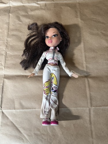 Bratz play sportz race car - play,