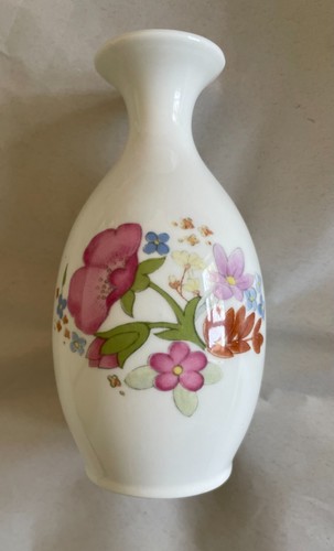 Wedgwood meadow sweet bud - meadow,