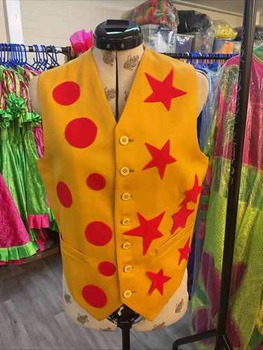 Pantomime circus dance - pantomime,,