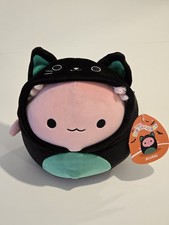 Squishmallow Archie Wearing
