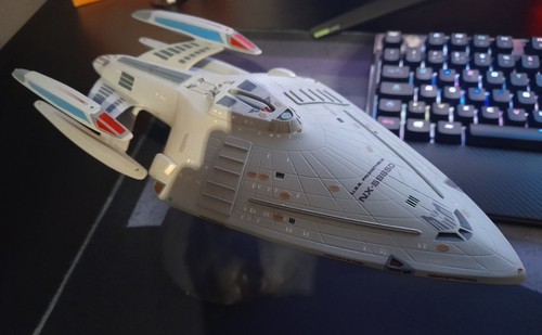 Star trek uss prometheus model - trek,