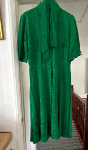 Phase eight green - eight, satin