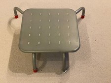 Sturdy Metal Under-desk Office Foot Rest by Compaq