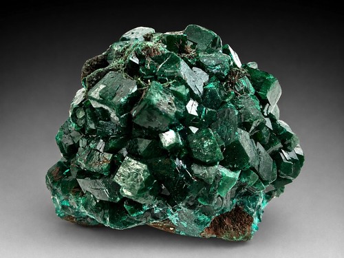 Dioptase with fornacite - dioptase,
