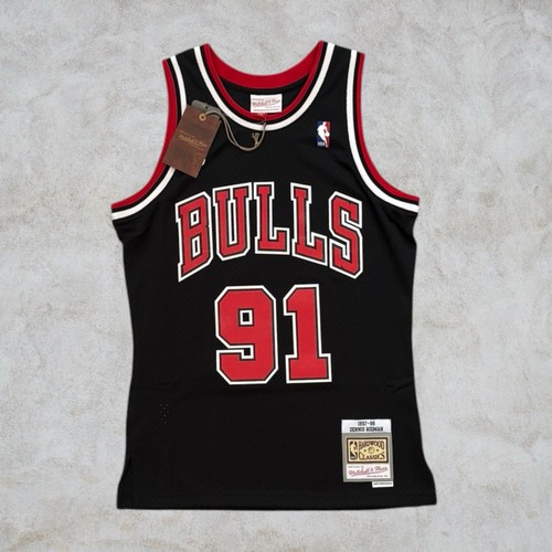Bnwt chicago bulls mitchell - mitchell, &
