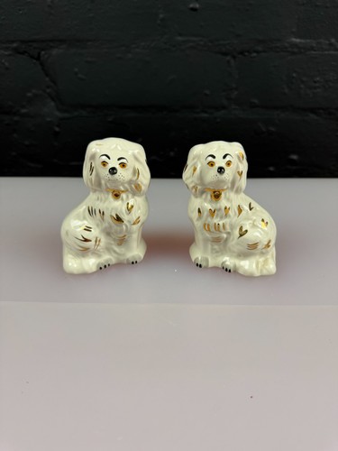 Pair beswick spaniels - pair,