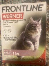 Cat wormer kills tape & round